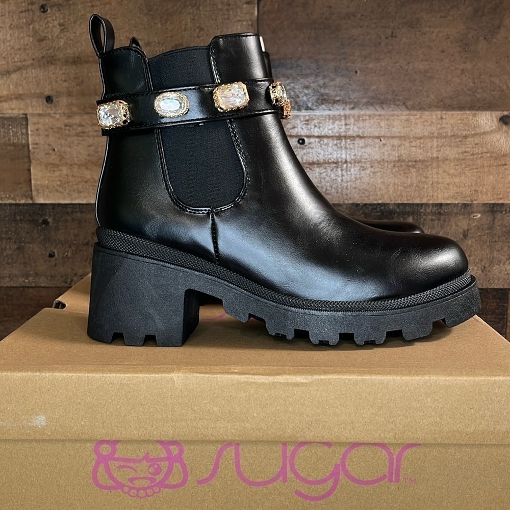 Sugar Size 7 M FAVORITE Black Rhinestones Boots New Women's Shoes